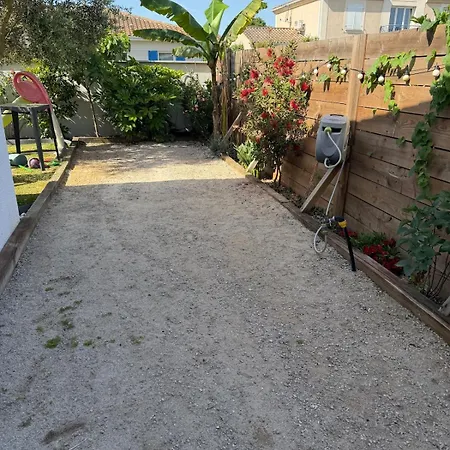 Maison Calme, 4 Chambres, Piscine, Petanque *